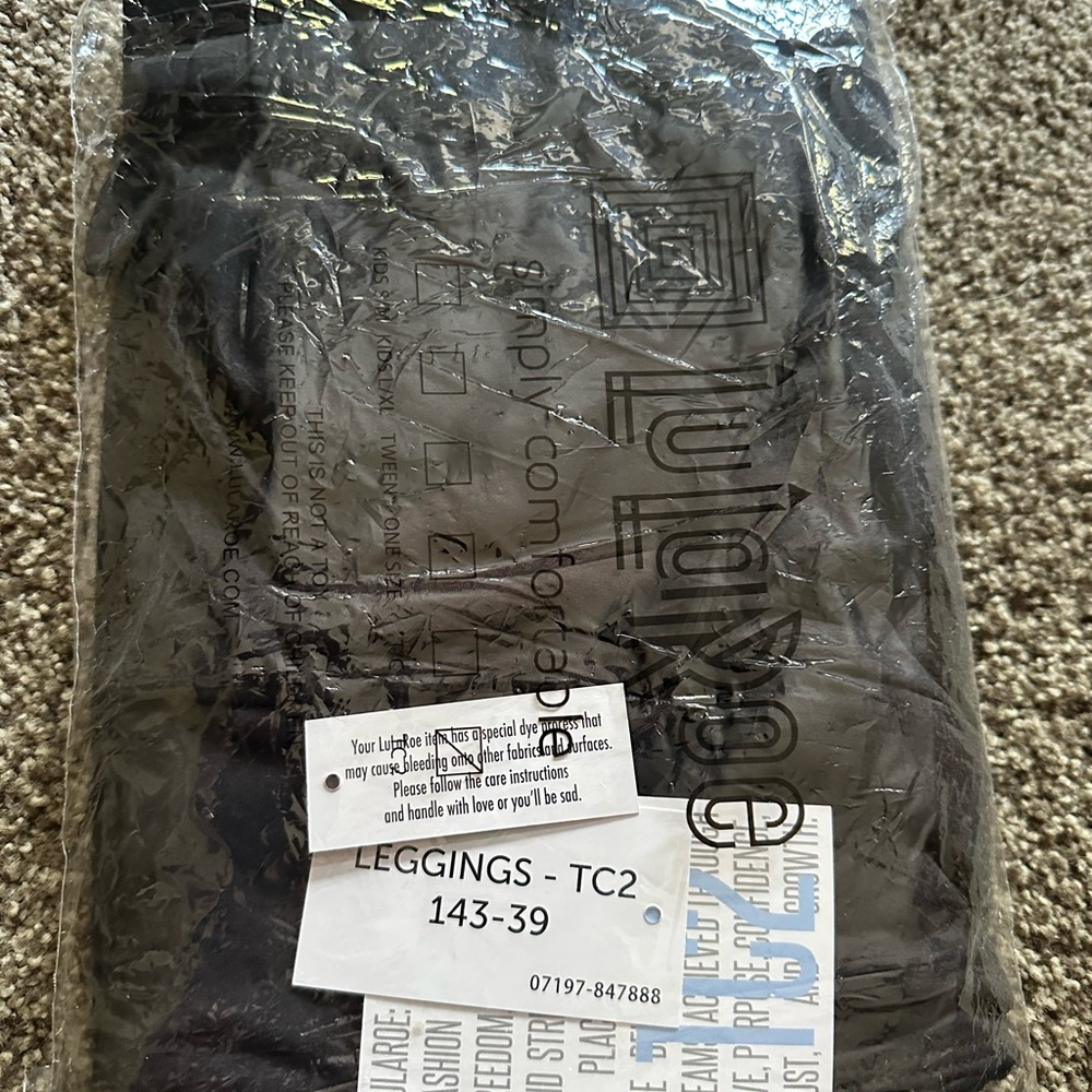 Lularoe Black Leggings tc2